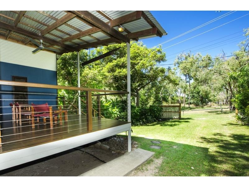 16 Bottiger Street, Nelly Bay, Magnetic Island QLD 4819