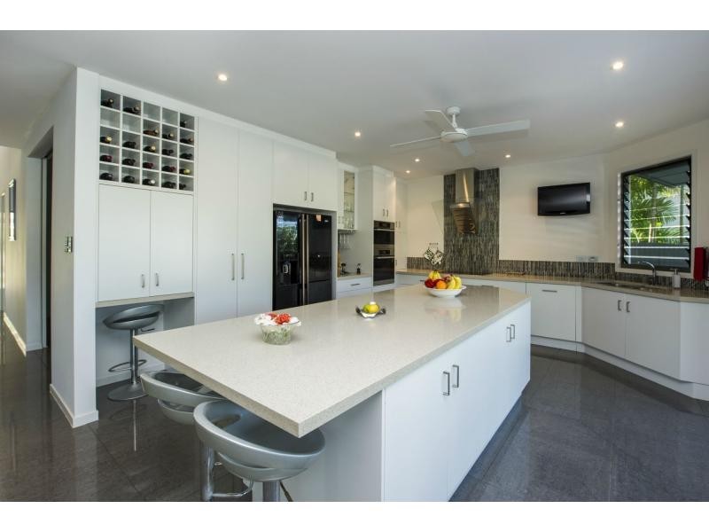 20 The Cove, Nelly Bay QLD 4819