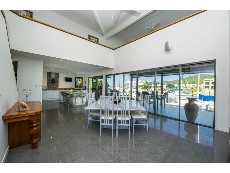 20 The Cove, Nelly Bay QLD 4819