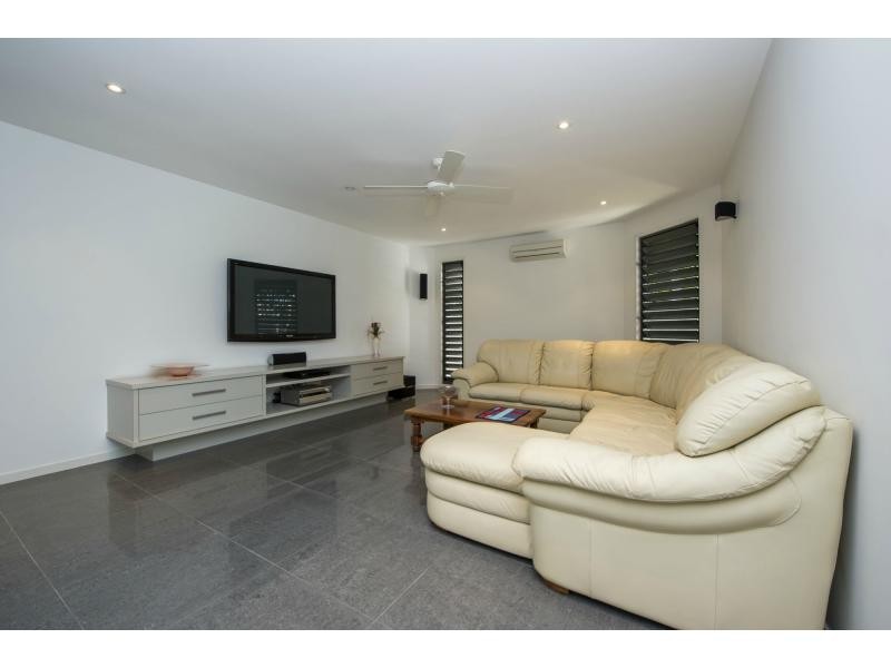 20 The Cove, Nelly Bay QLD 4819