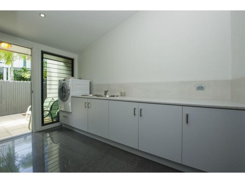 20 The Cove, Nelly Bay QLD 4819