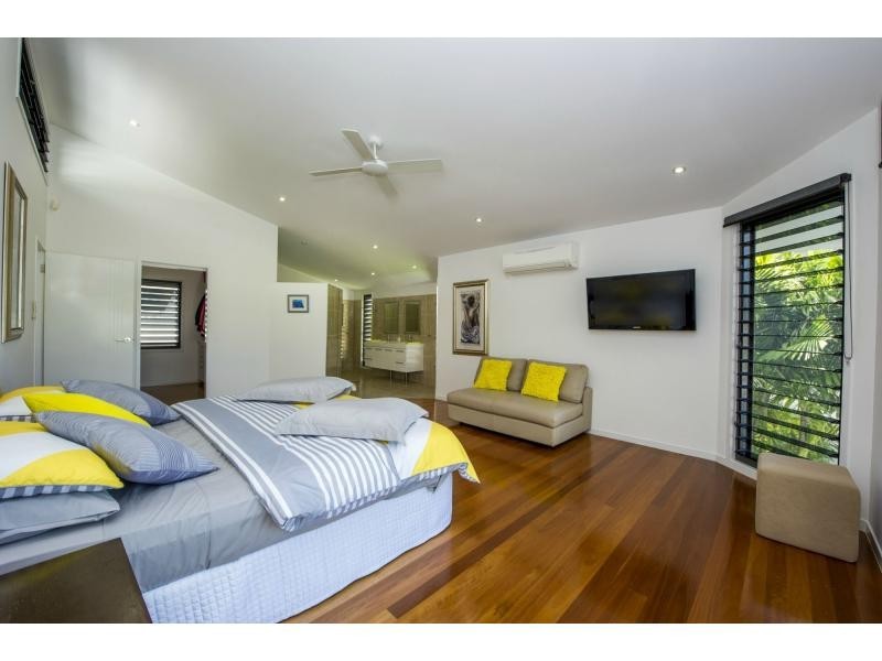 20 The Cove, Nelly Bay QLD 4819