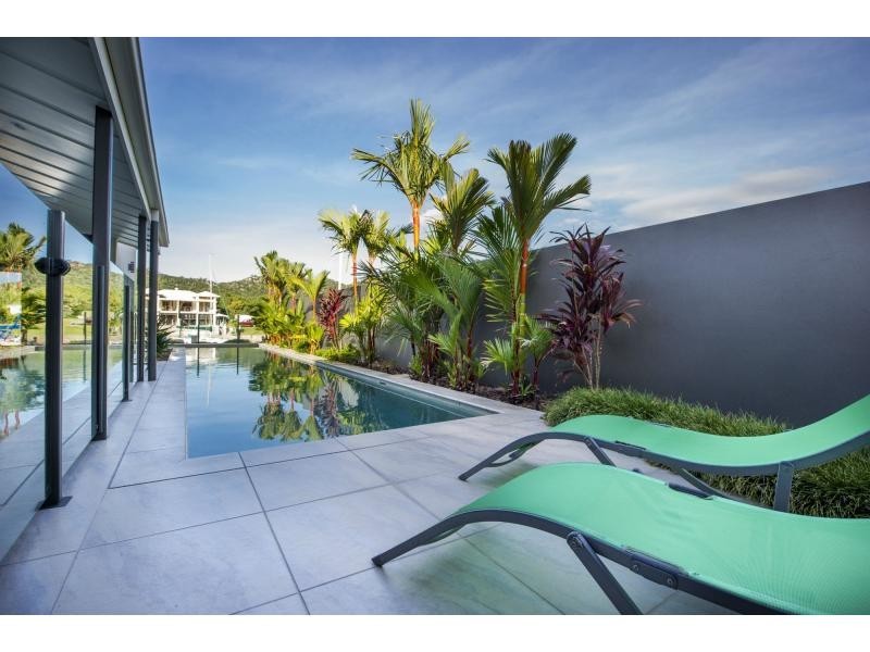 20 The Cove, Nelly Bay QLD 4819
