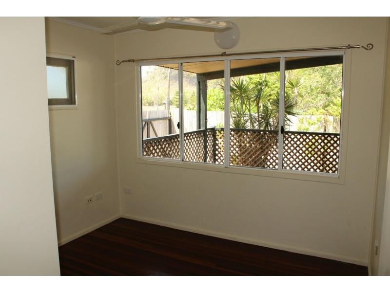 53 Kelly Street, Nelly Bay, Magnetic Island QLD 4819