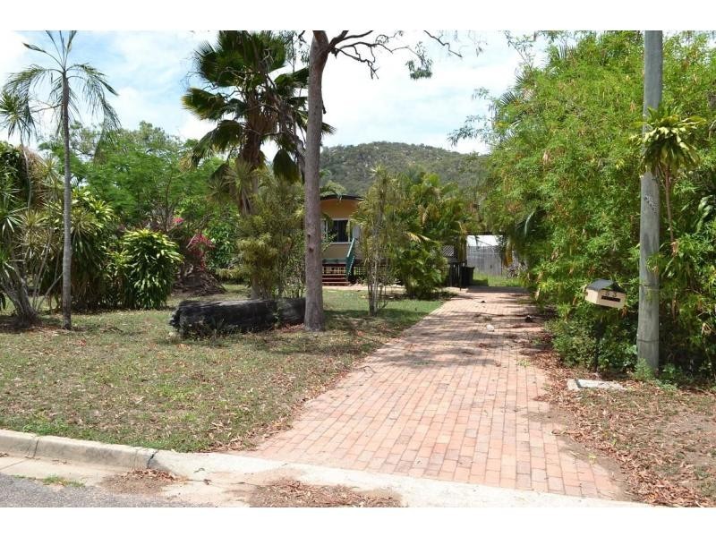 53 Kelly Street, Nelly Bay, Magnetic Island QLD 4819
