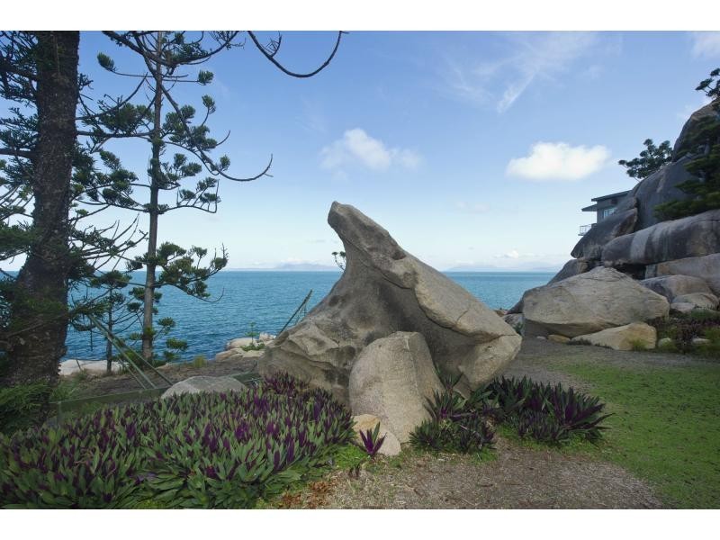 12 Boulder Court, Nelly Bay QLD 4819