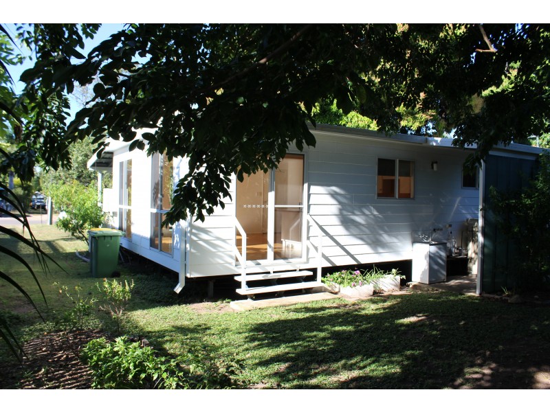 22 Birt Street, Picnic Bay QLD 4819