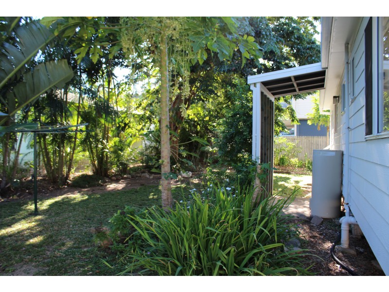 22 Birt Street, Picnic Bay QLD 4819