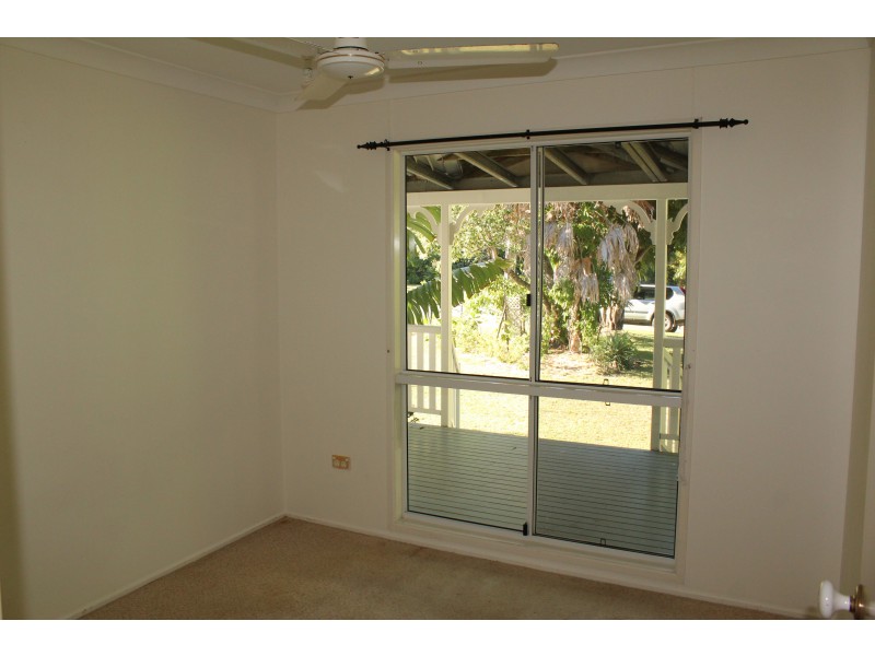 22 Birt Street, Picnic Bay QLD 4819