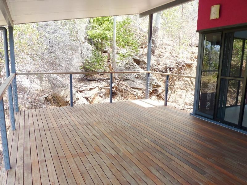 20 Yule Street, Picnic Bay, Magnetic Island QLD 4819