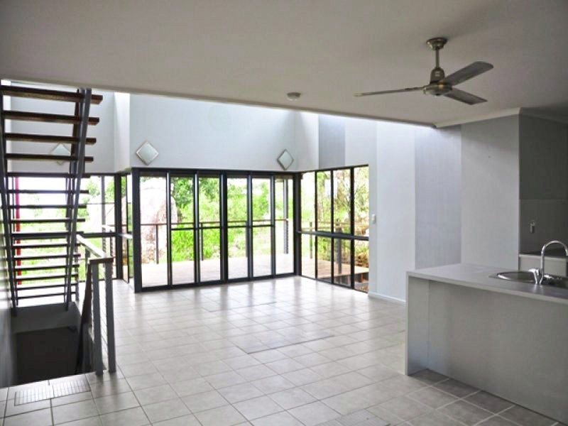 20 Yule Street, Picnic Bay, Magnetic Island QLD 4819