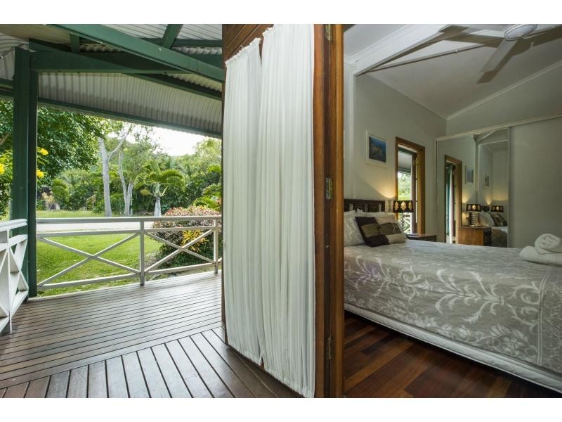 26 Mandalay Avenue, Nelly Bay, Magnetic Island QLD 4819