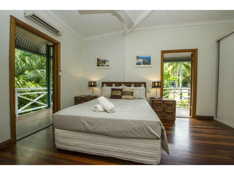 26 Mandalay Avenue, Nelly Bay, Magnetic Island QLD 4819