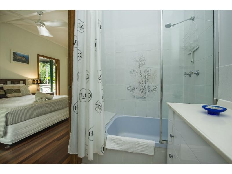 26 Mandalay Avenue, Nelly Bay, Magnetic Island QLD 4819