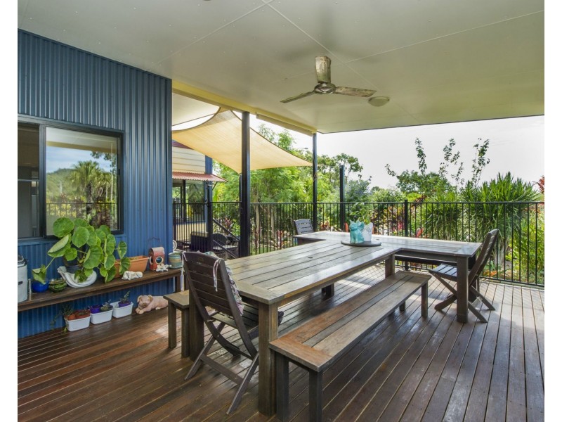 98 Gifford Street, Horseshoe Bay QLD 4819