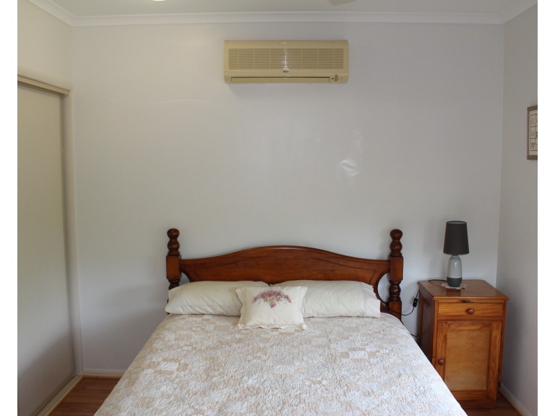 98 Gifford Street, Horseshoe Bay QLD 4819