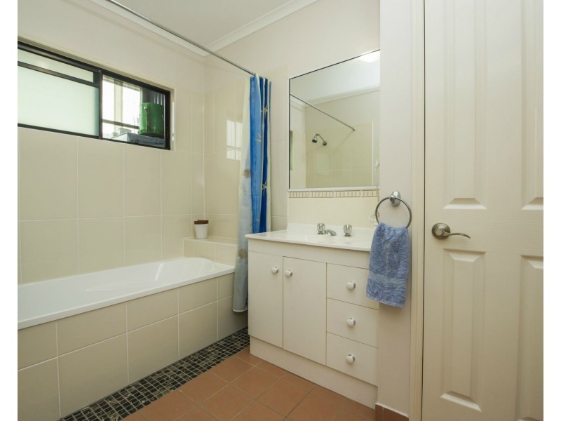 98 Gifford Street, Horseshoe Bay QLD 4819