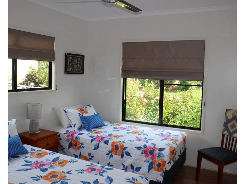 98 Gifford Street, Horseshoe Bay QLD 4819