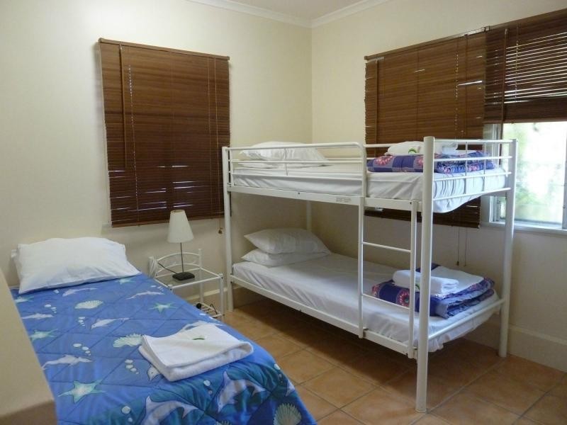 Unit 1/6 Esplanade , Picnic Bay, Magnetic Island QLD 4819