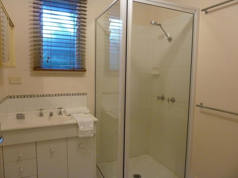 Unit 1/6 Esplanade , Picnic Bay, Magnetic Island QLD 4819