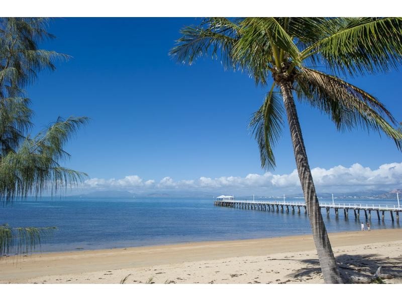 Unit 1/6 Esplanade , Picnic Bay, Magnetic Island QLD 4819
