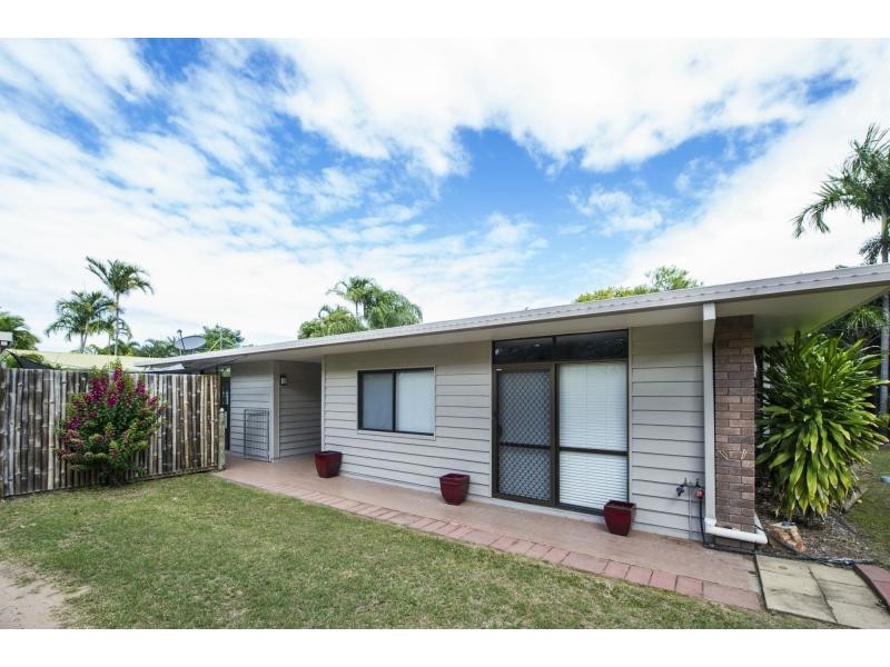 5 Robson Street, Nelly Bay QLD 4819