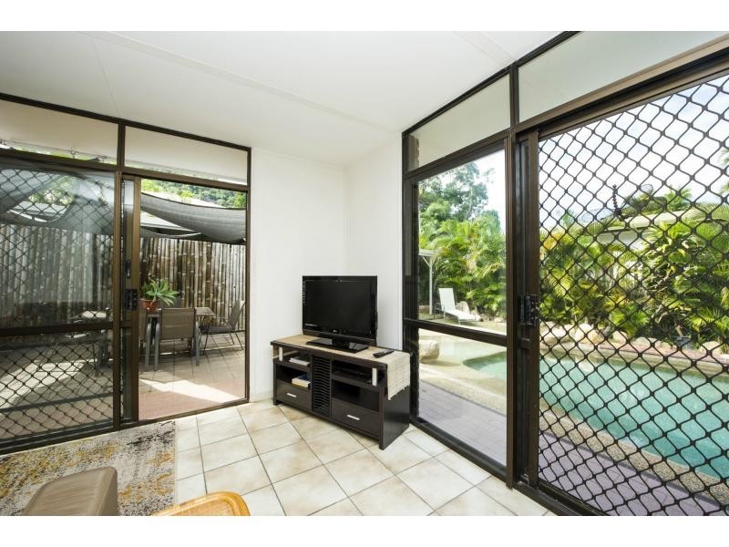 5 Robson Street, Nelly Bay QLD 4819