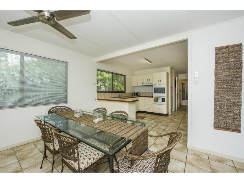 5 Robson Street, Nelly Bay QLD 4819