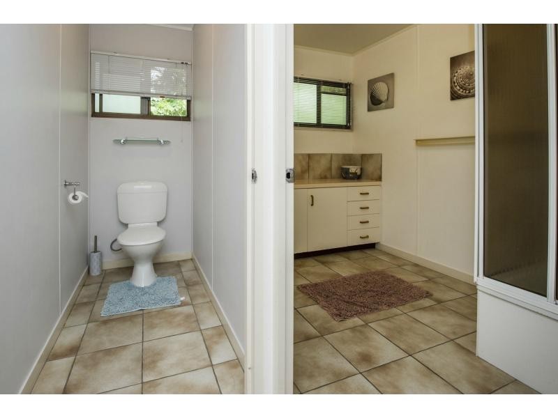 5 Robson Street, Nelly Bay QLD 4819
