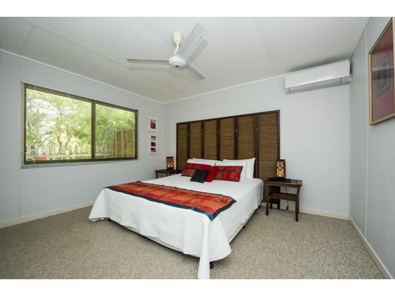 5 Robson Street, Nelly Bay QLD 4819
