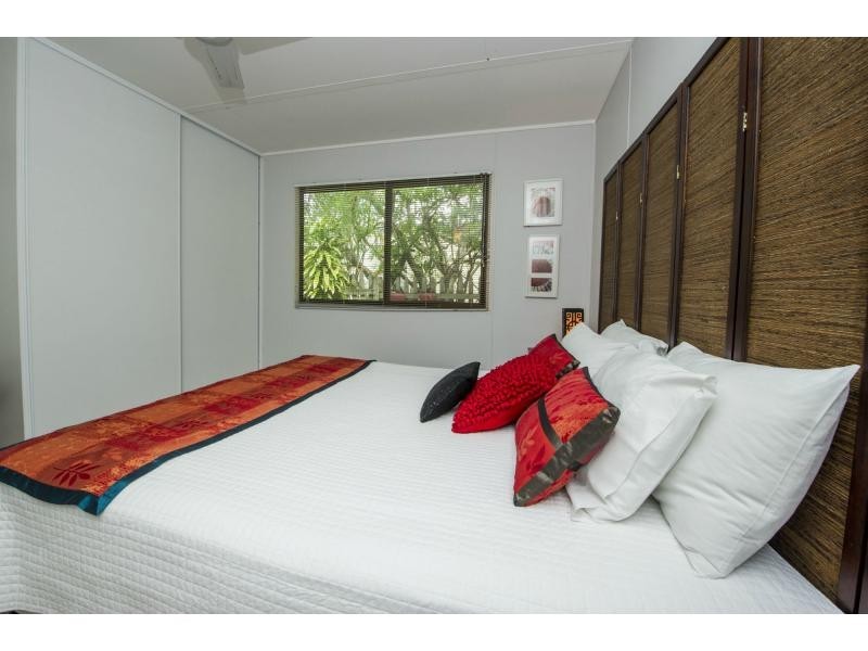 5 Robson Street, Nelly Bay QLD 4819