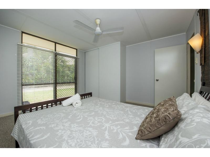 5 Robson Street, Nelly Bay QLD 4819