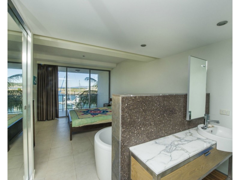 923/123 Sooning St (Blue On Blue), Nelly Bay QLD 4819