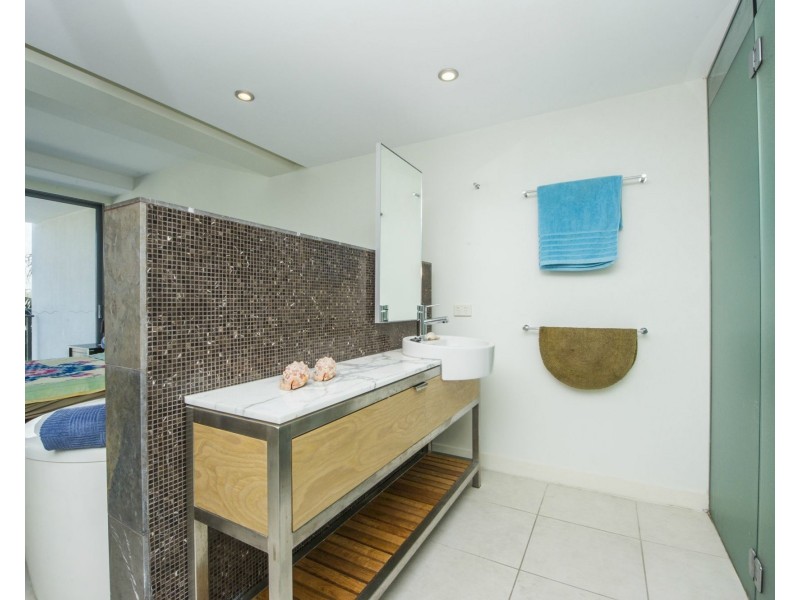 923/123 Sooning St (Blue On Blue), Nelly Bay QLD 4819