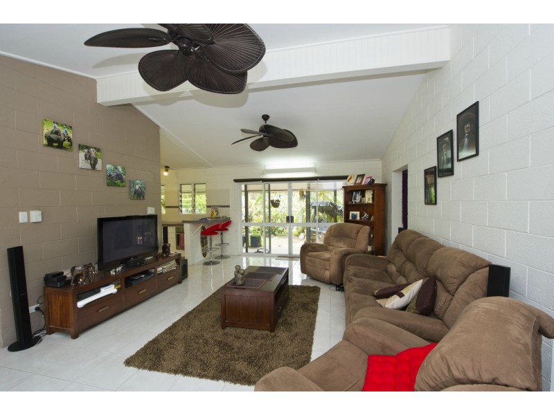 21 THE GROVE, Nelly Bay QLD 4819