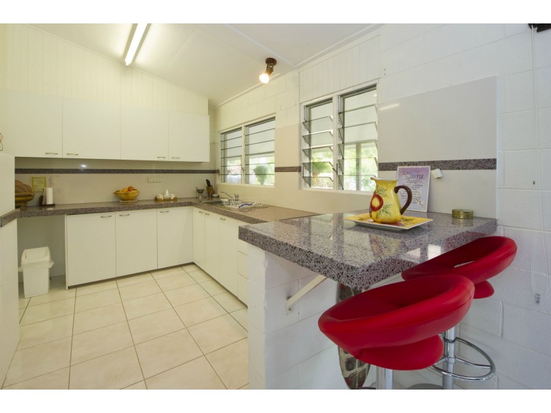 21 THE GROVE, Nelly Bay QLD 4819