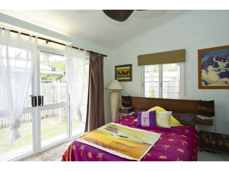 21 THE GROVE, Nelly Bay QLD 4819