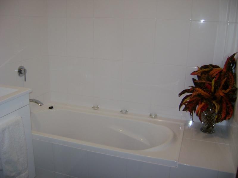 28 Mango Parkway, Nelly Bay QLD 4819