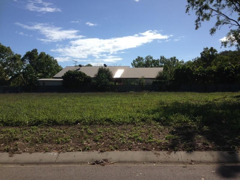 15 Apjohn Street, Horseshoe Bay QLD 4819