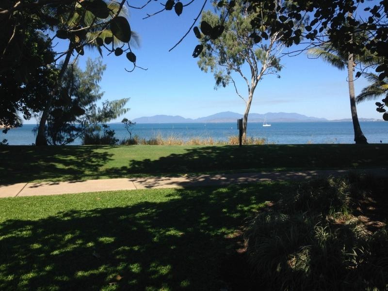 7/11-19 Esplanade, Picnic Bay QLD 4819