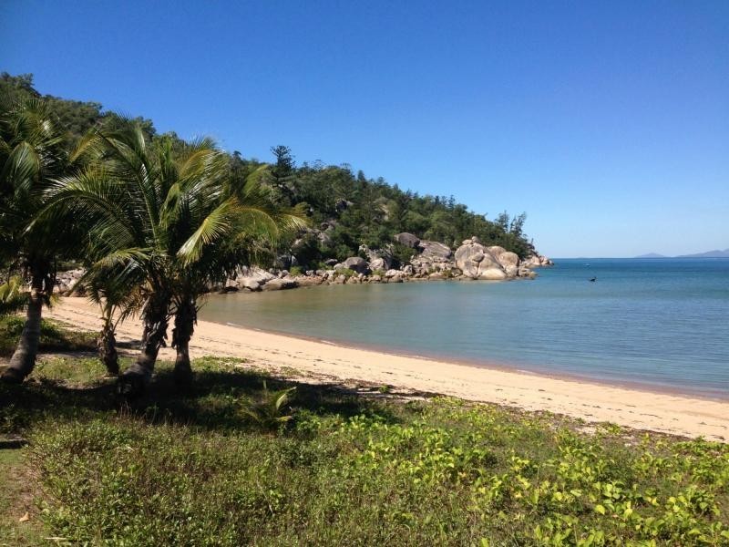 7/11-19 Esplanade, Picnic Bay QLD 4819