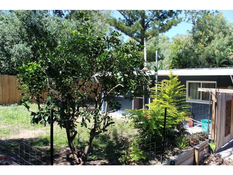 5 Kirk Street, Nelly Bay QLD 4819