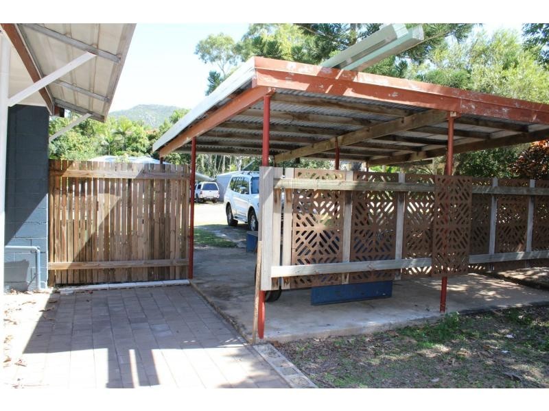 5 Kirk Street, Nelly Bay QLD 4819