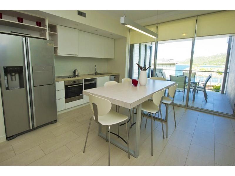 1305/146 Sooning Street, Nelly Bay QLD 4819