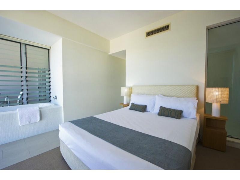 1305/146 Sooning Street, Nelly Bay QLD 4819