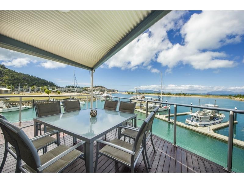 2/6 Terrace Place ‘Water’s Edge’, Nelly Bay QLD 4819