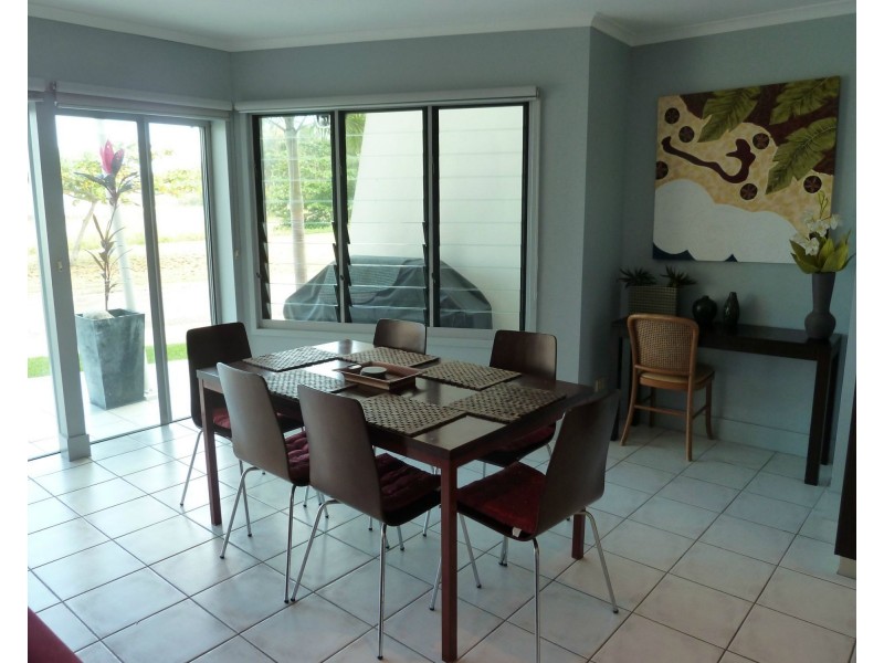 4/13-15 Terrace Place, Nelly Bay QLD 4819