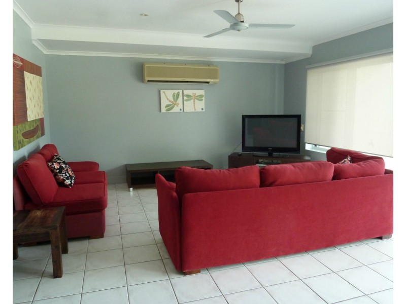 4/13-15 Terrace Place, Nelly Bay QLD 4819