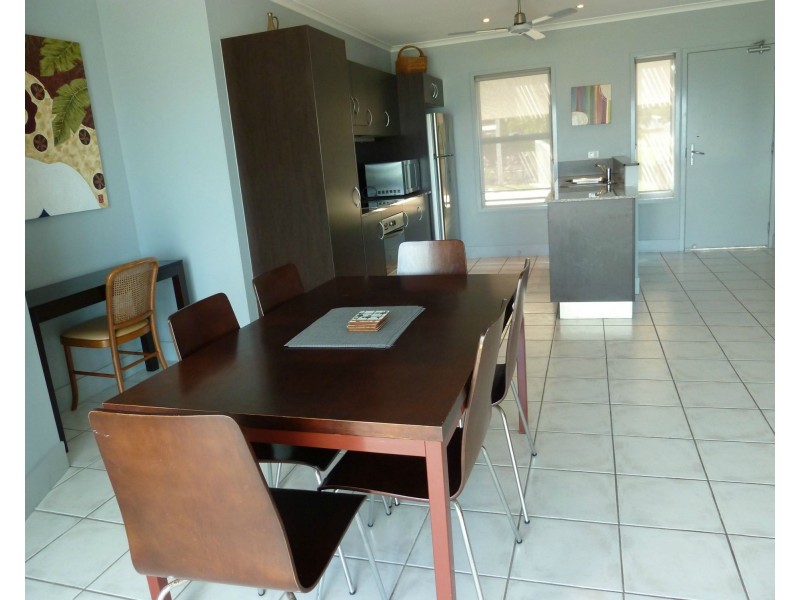 4/13-15 Terrace Place, Nelly Bay QLD 4819