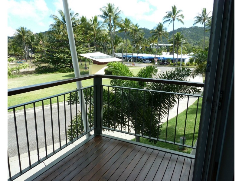 4/13-15 Terrace Place, Nelly Bay QLD 4819